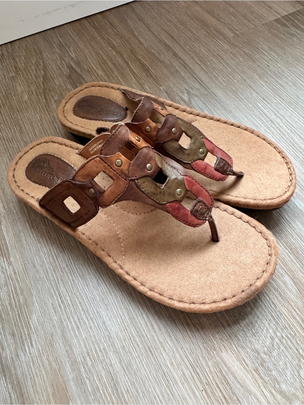 Earth Origins Leather Thong Sandals Women’s 9.5M Brown Boho Comfort Flip flops